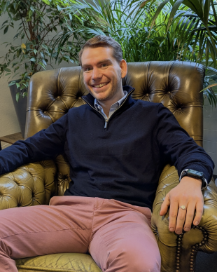 IPM ESSEN: 
		Maximilian Stickroth
	